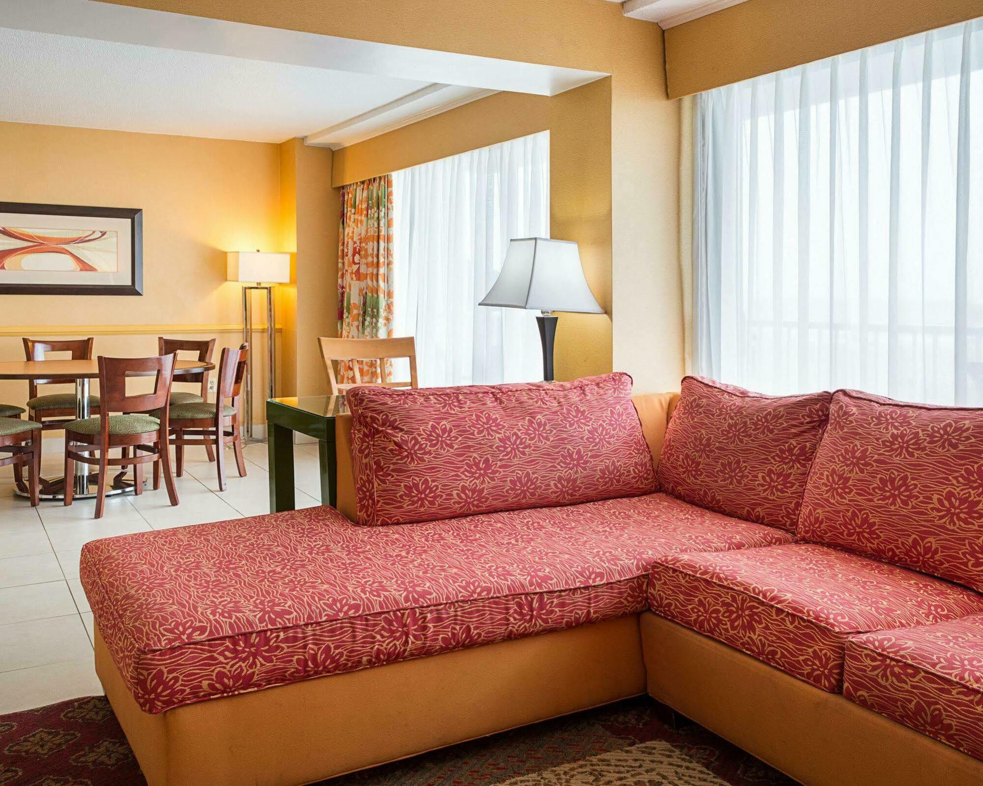 Coastal Hotel & Suites Virginia Beach - Oceanfront Ngoại thất bức ảnh
